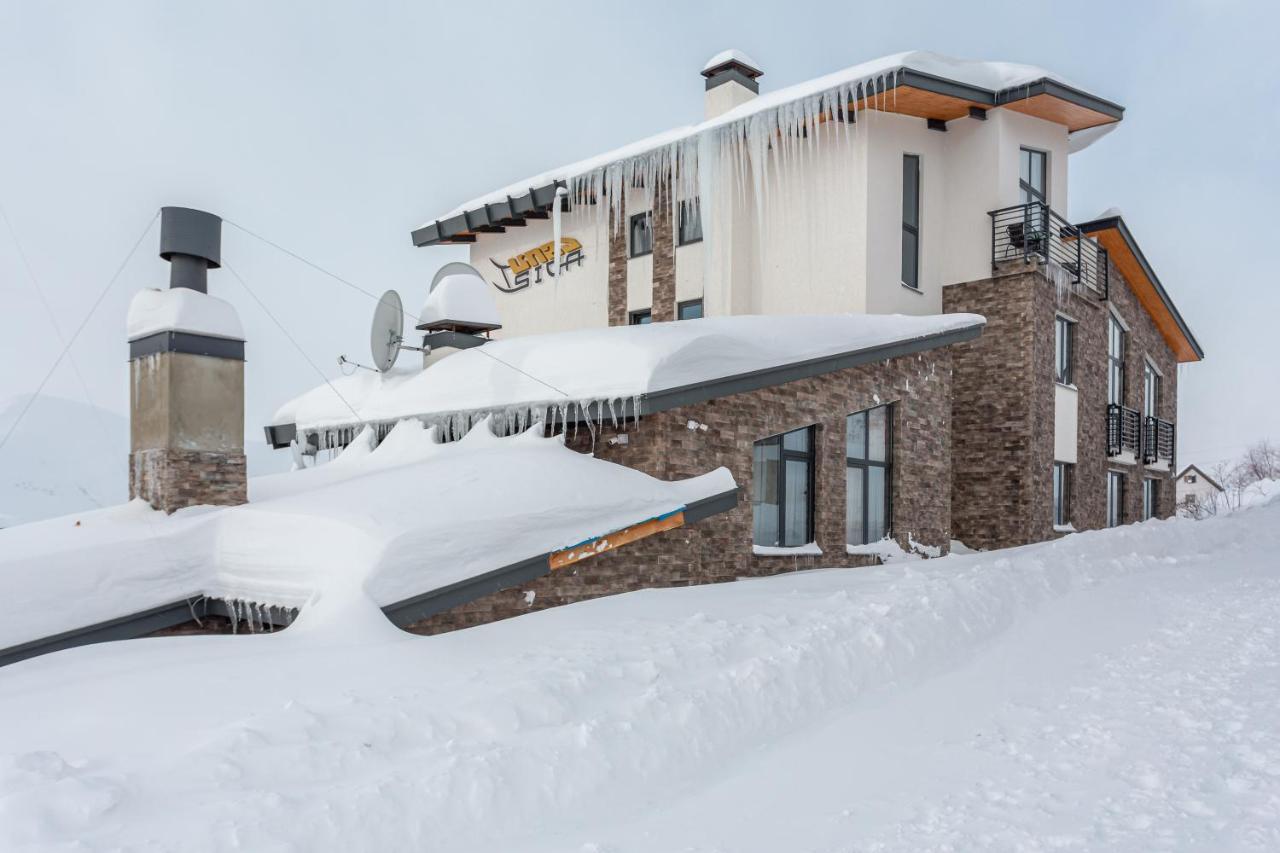 Hotel Tsiga Gudauri Exteriör bild